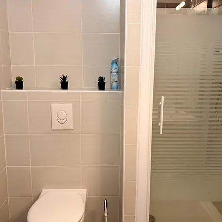 Beautifull Near The * Антиб