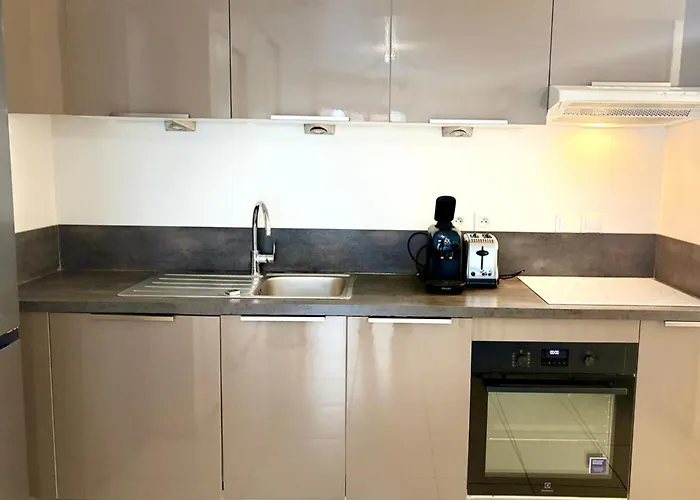 Beautifull Near The Апартаменты Антиб