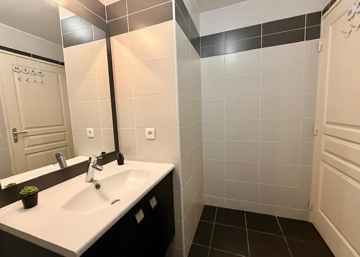 Апартаменты Beautifull Near The