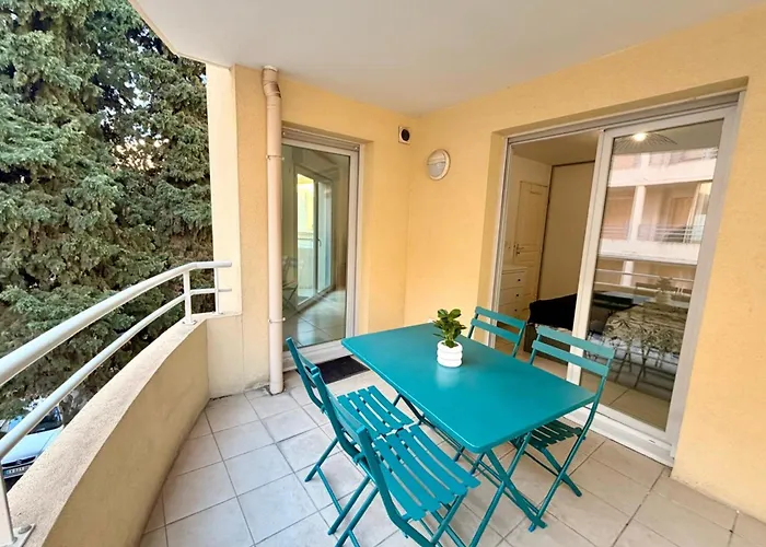 Beautifull Near The *